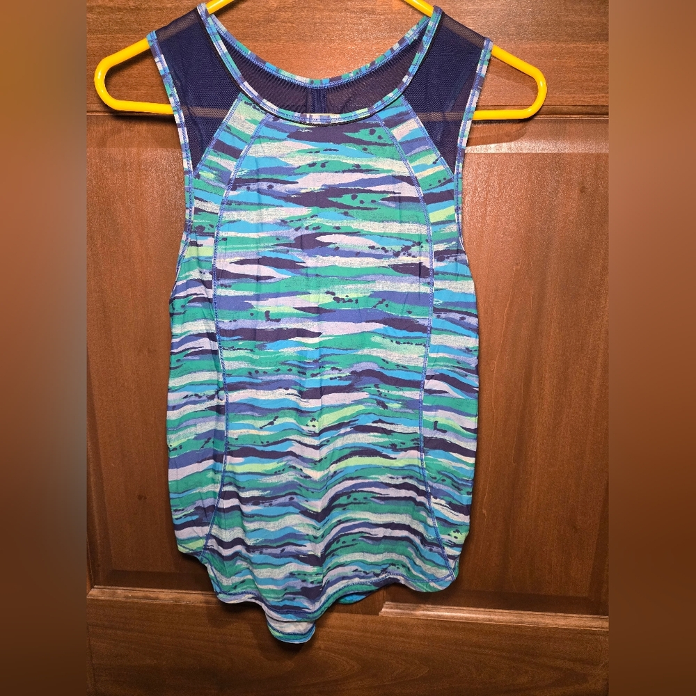 Lululemon tank top